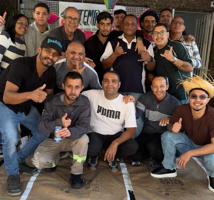 Equipe Temppstar reunida em confraternização da empresa